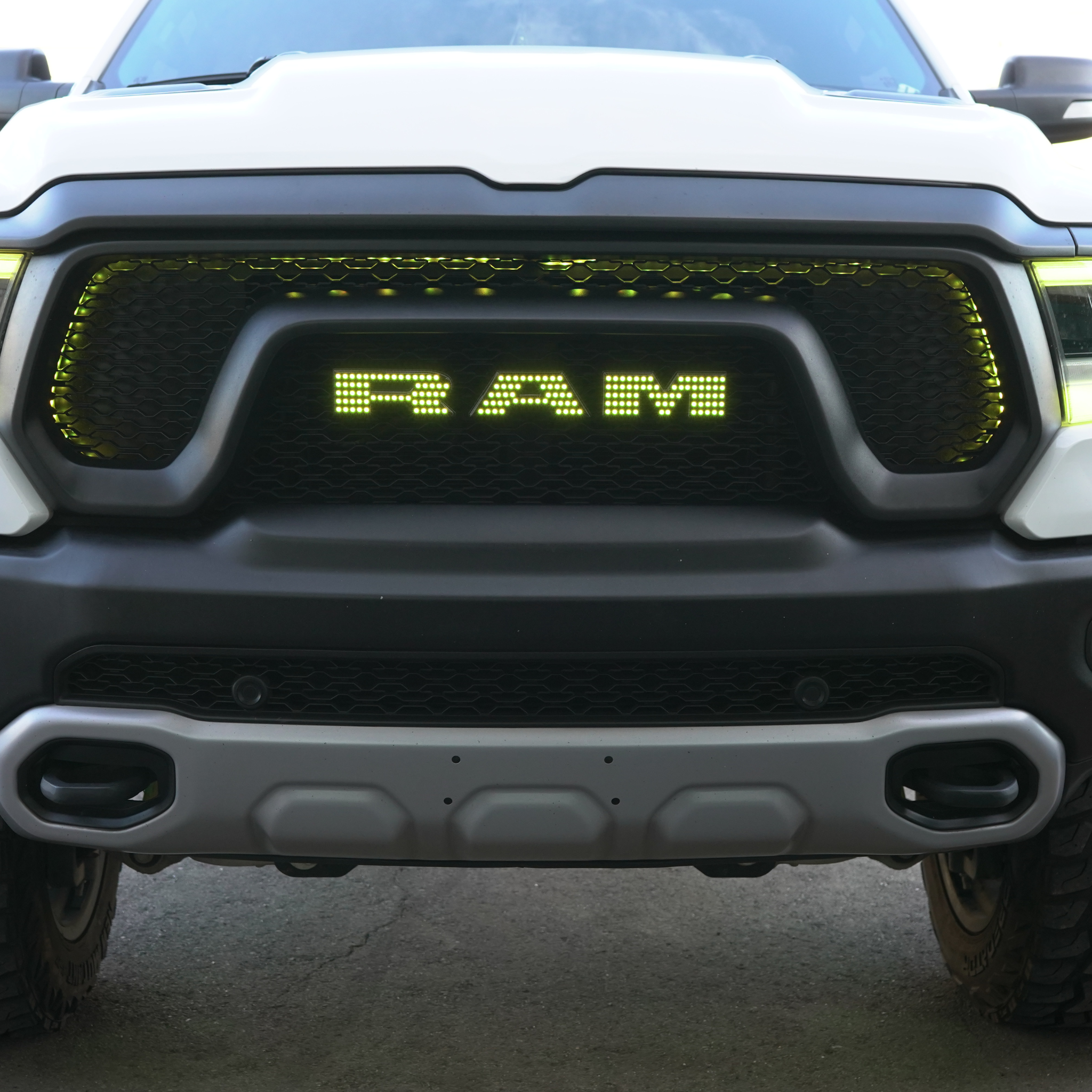 Ram LED Emblem: Multicolor (2019-2024)