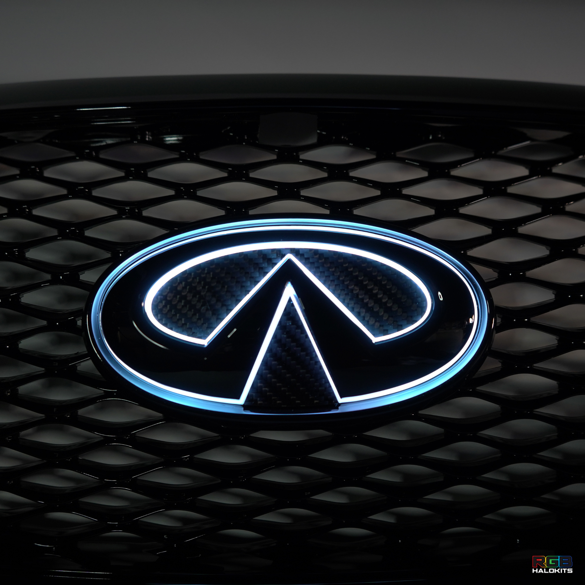 Infiniti G37/G25 Sedan RGB LED Emblem: (2010-2013)