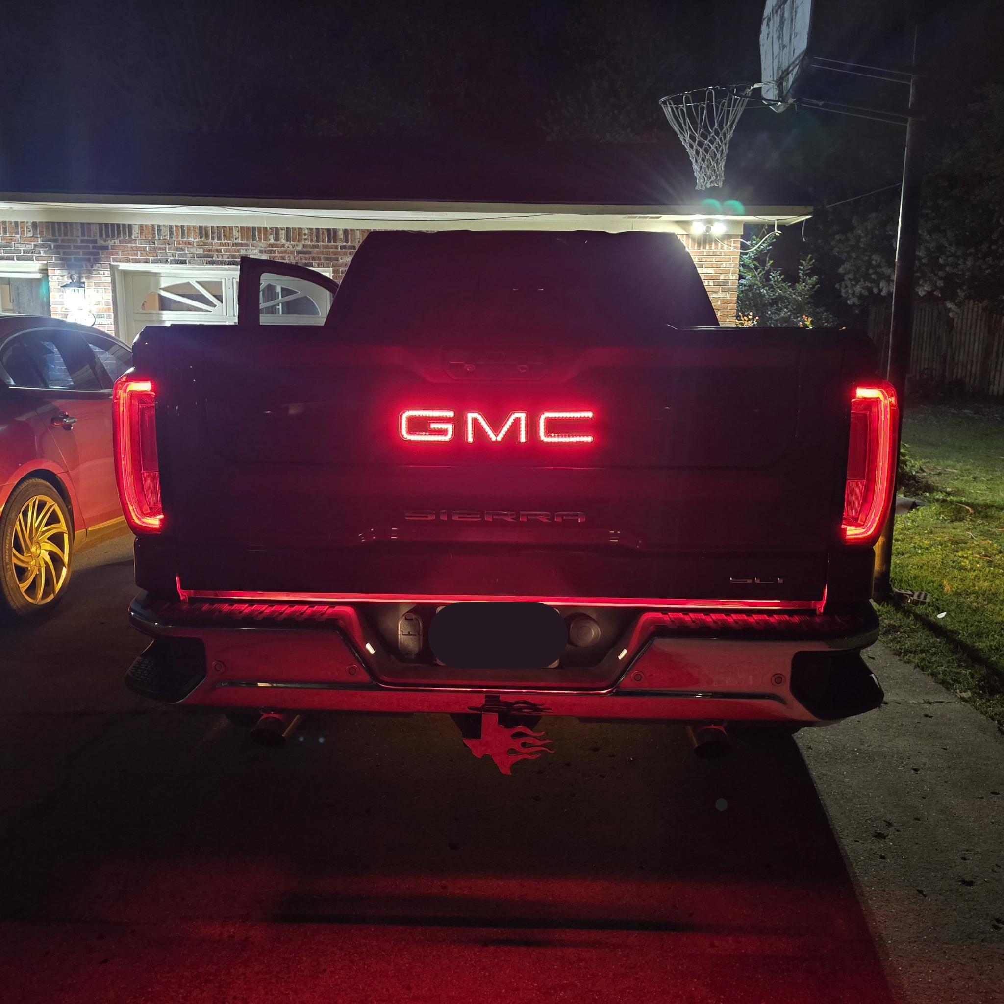 Rear Tailgate: GMC LED Emblem: (1999-2024)